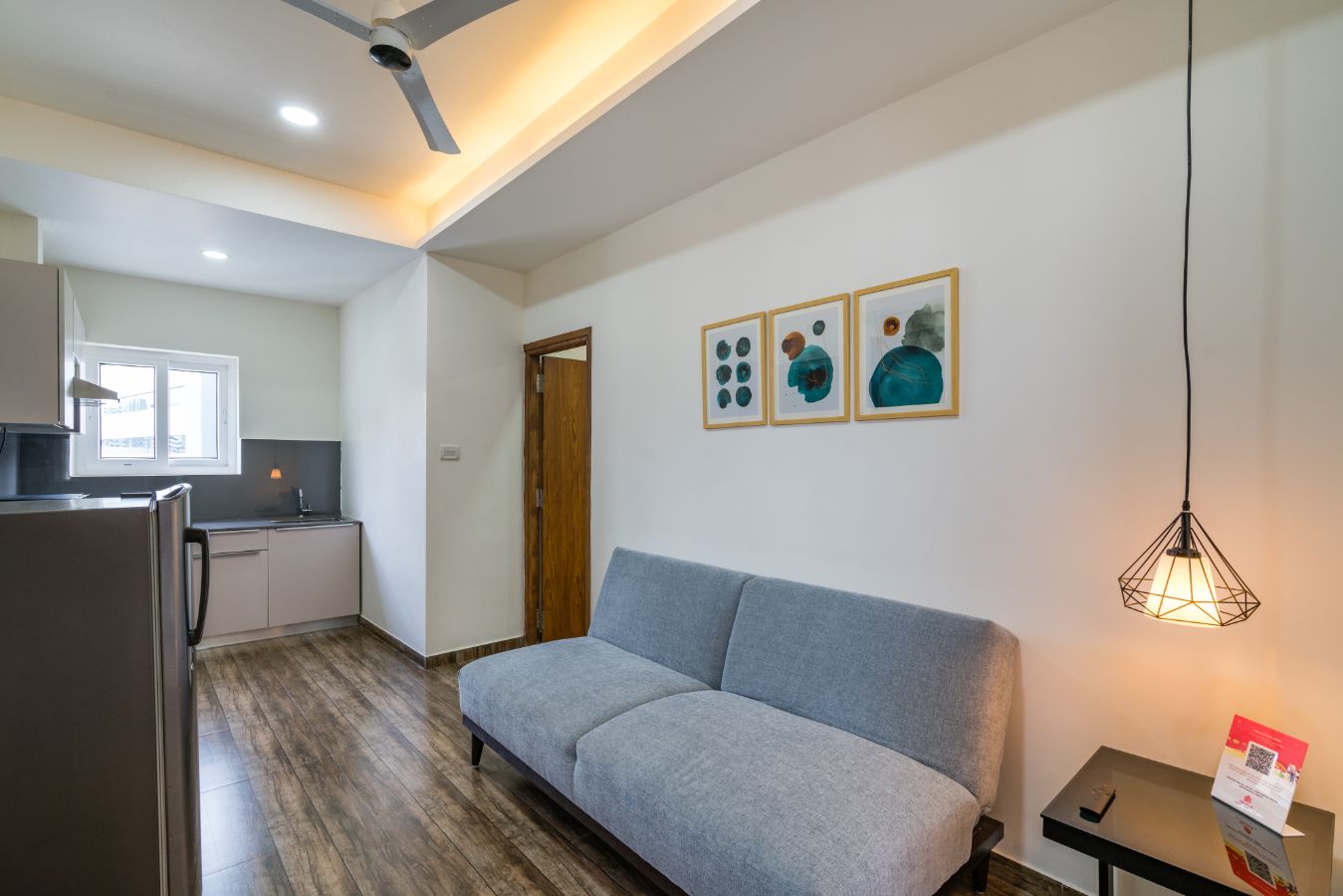 https://www.stayaptly.com/uploads/SKYLA_Serviced Apartments & Suites_Hitech City_ One Bedroom Superior Suite Living Area.jpg